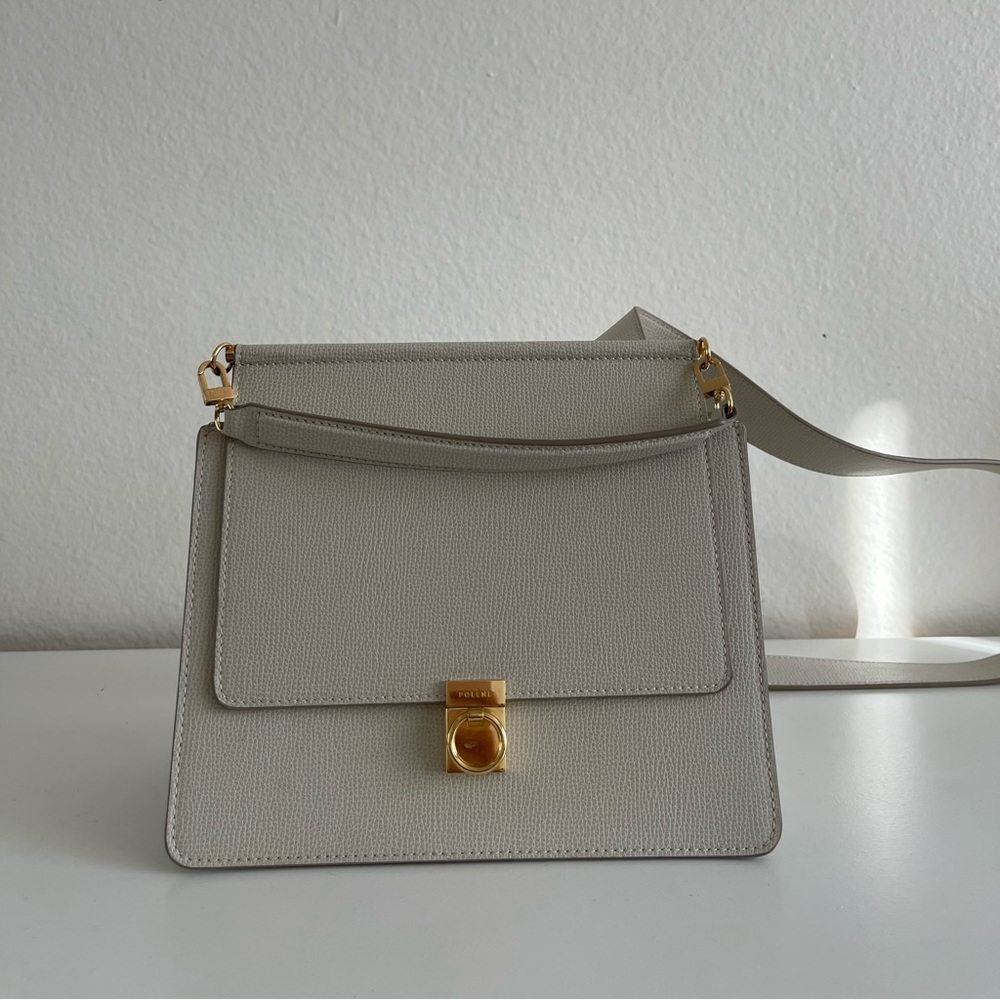 Polene numero sept